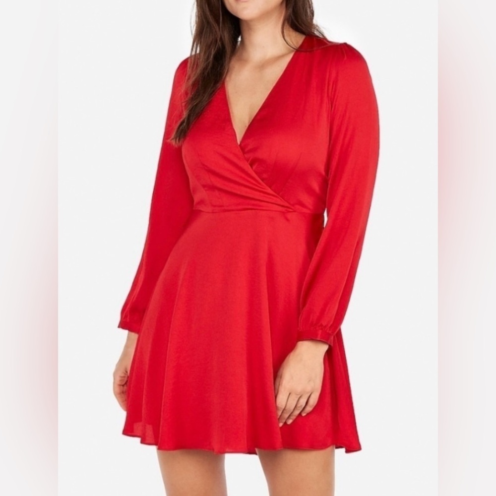 Express Women’sDress Bright Red, Fit &‎ Flare, Long Sleves  V-Neck Wrap Sz Small